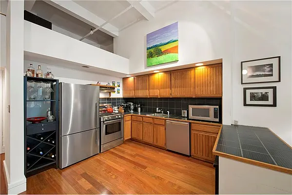 Rented by Douglas Elliman | media 14