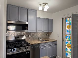 147-53 Grand Central Pkwy #1, Jamaica, NY 11435