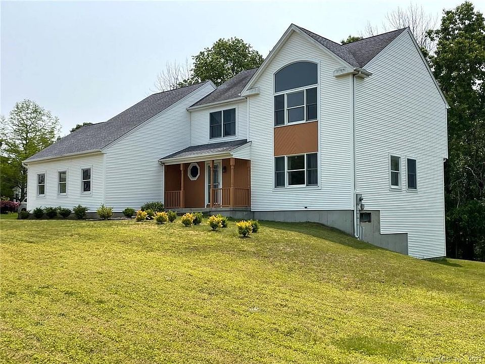 1st image of 51 Emerald Glen Lane