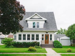 411 W 5th Ave, Edgeley, ND 58433