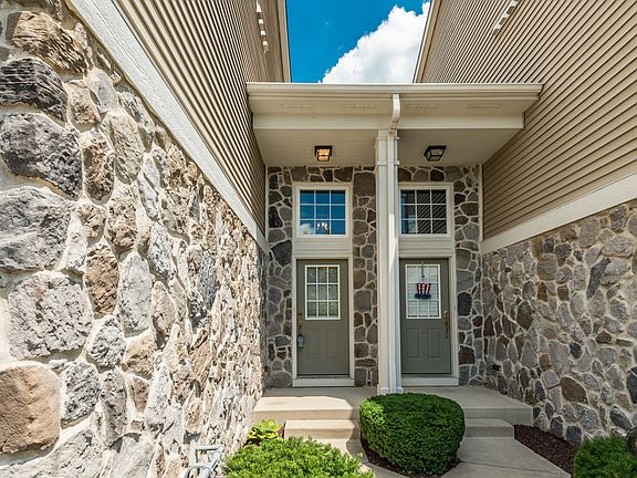 2nd image of 16849 Mallard Ln #2