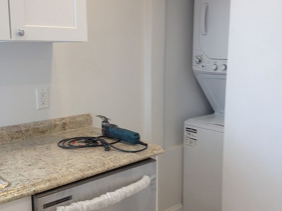 4th image of 47 Seaview Ave