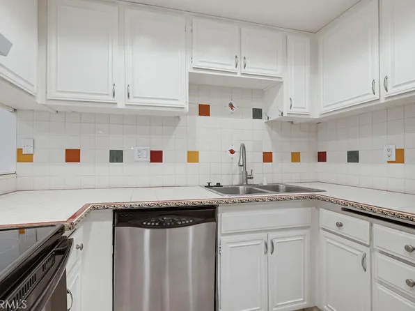 3026 Associated Rd Unit 96, Fullerton, CA 92835