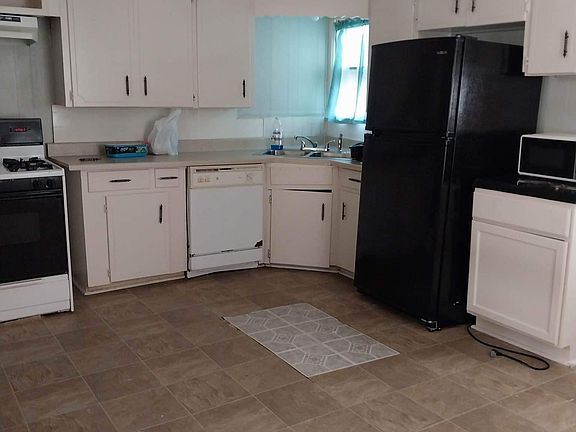 4th image of 607 Mulberry Ln
