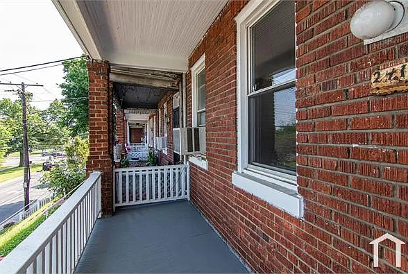 2413 Minnesota Ave SE — Photo 21