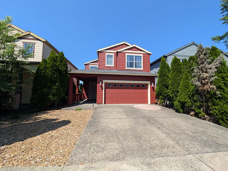 18545 SW Ping Ct — Photo 2