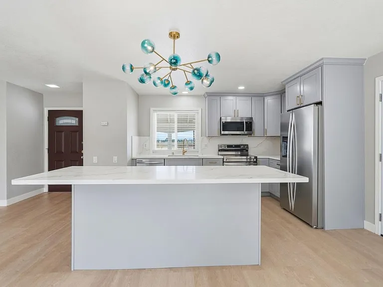 1857 Macduee Way — Photo 10