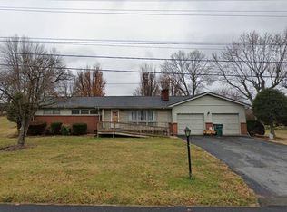 329 McArthur Cir, Bristol, VA 24201