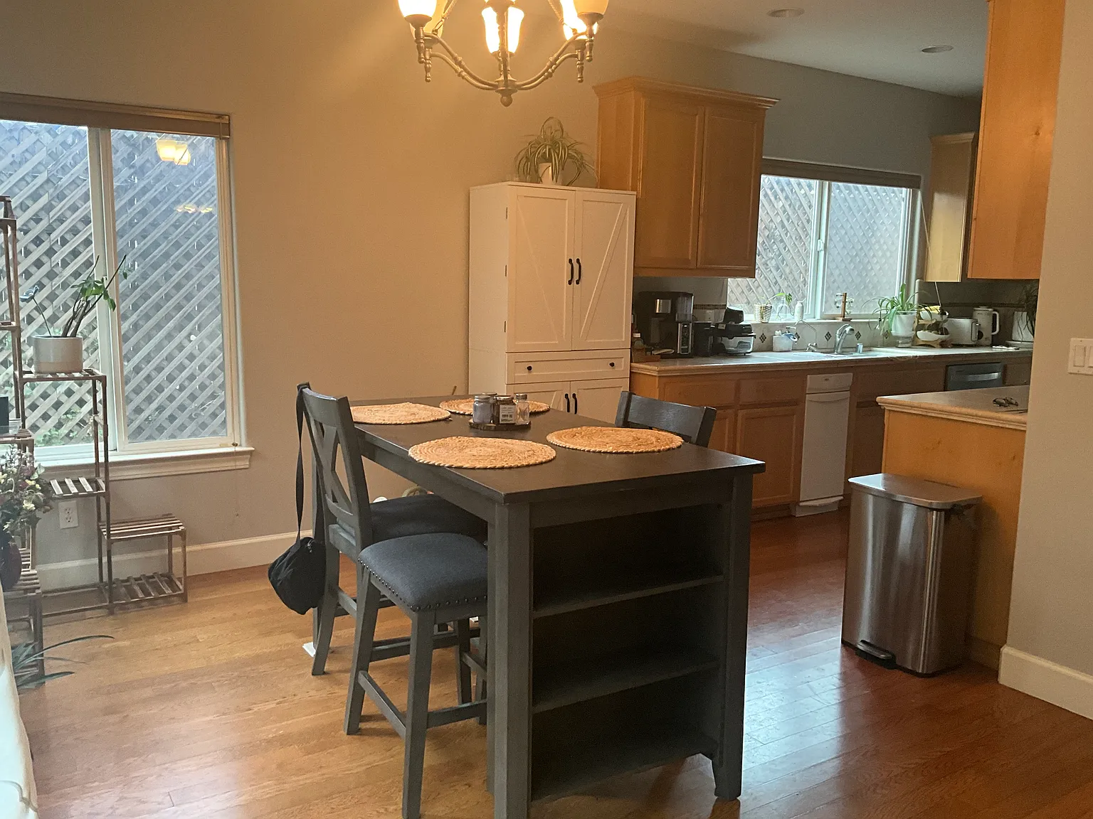 1238 Olive St — Photo 4