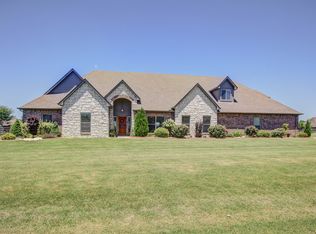5167 E Hickory Meadow Dr, Claremore, OK 74019