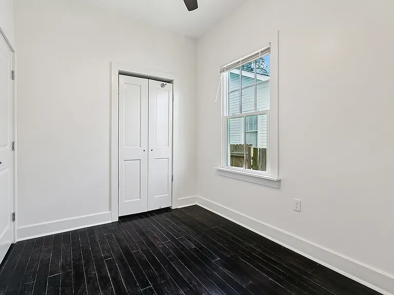 4023 Franklin Ave #4023 — Photo 11