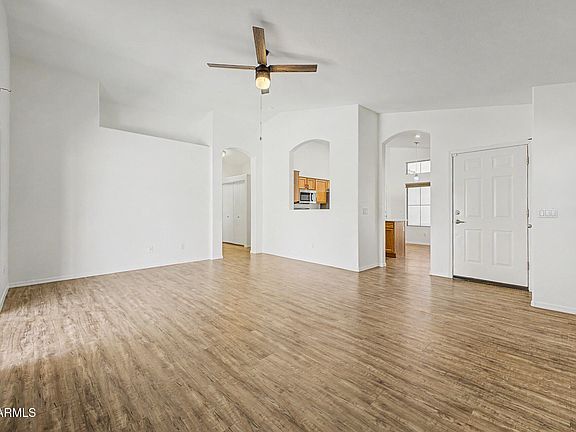 5th image of 1315 W KINGBIRD Drive