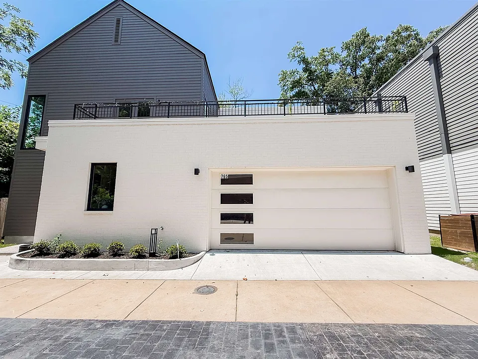 765 Carnes Station Cv