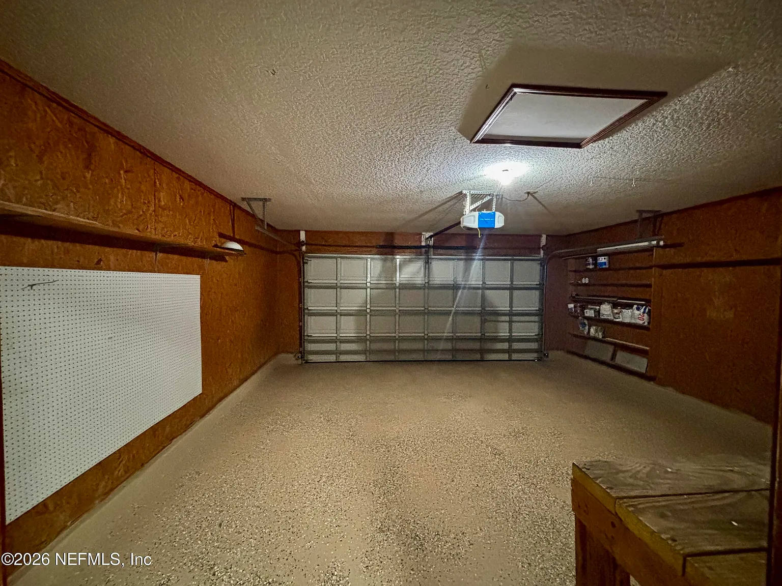 3 bed, 2.0 bath, 1612 sqft, $2,200 — Photo 4