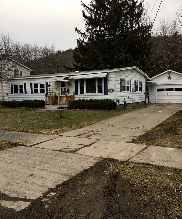 2nd image of 30 Whiting St