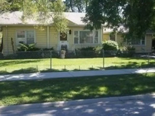 8031 Linder Ave, Burbank, IL 60459