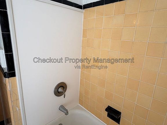 5th image of 7338 Forsyth Blvd APT 206