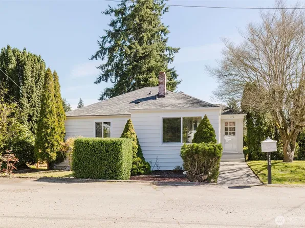 1126 Evans Avenue W, Bremerton, WA 98312
