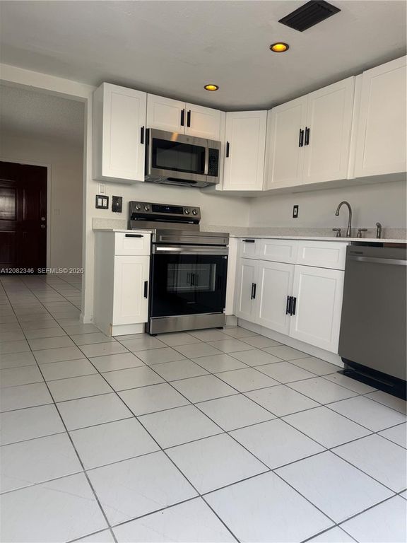 321 SW 1st Ct #K-4, photo 2