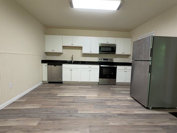 3rd image of 205 N Church St Floor 1
