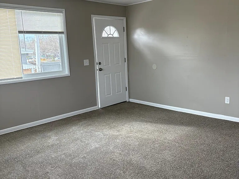 5800 Newport St #4-1 — Photo 5
