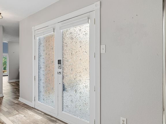 3rd image of 5 Bellengrath Cir
