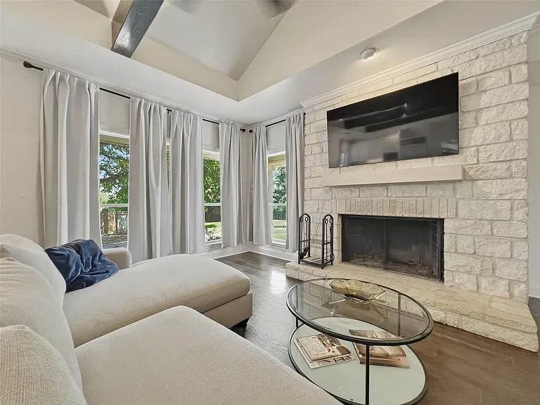 6 Candleleaf Ct — Photo 9