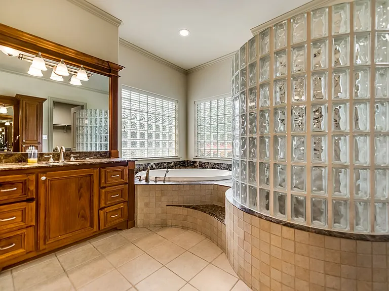 30 Kingsbury Trl — Photo 3