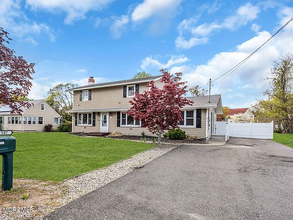 3rd image of 107 Mathis Drive