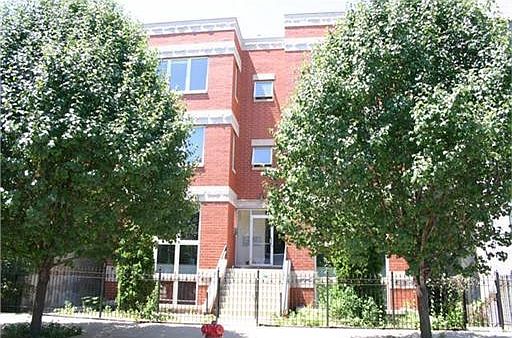 1st image of 1432 N Wood St #1S