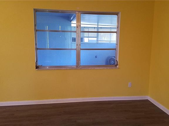 5th image of 517 Shadyside St