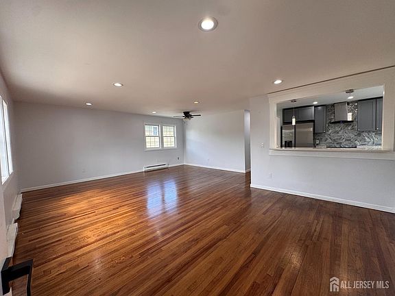 4th image of 20 Noe St