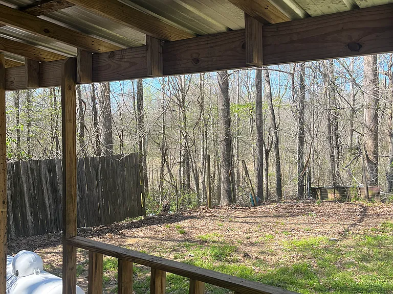 561 County Road 442 — Photo 10