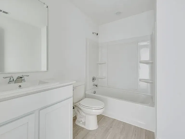 10025 Southwest Dr — Photo 14