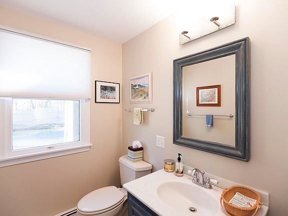 Downstairs full bath