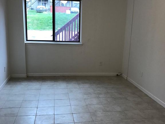 4th image of 7534 Roosevelt Blvd #1