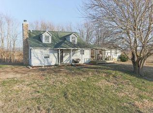700 Rehling Dr, Valmeyer, IL 62295