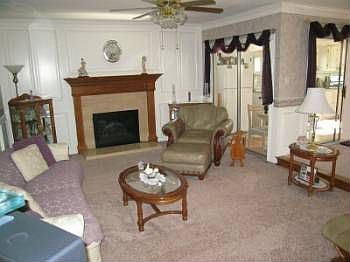 4th image of 2420 Fountain Oaks Dr