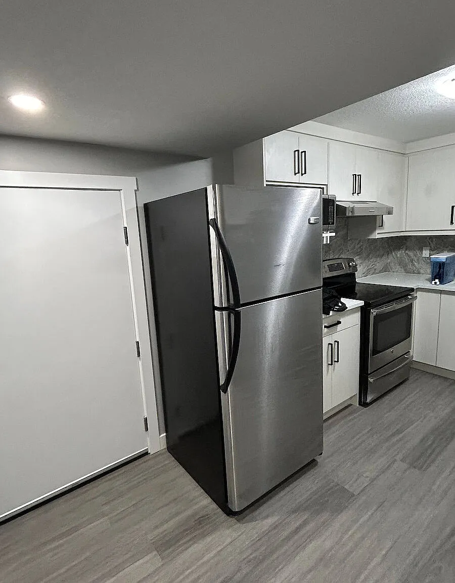Basement 664 Windbrook Heights, SW Airdrie — Photo 1