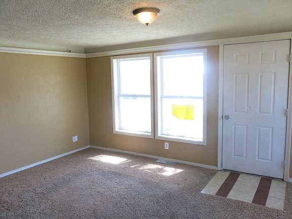 3rd image of 203 E 18th St
