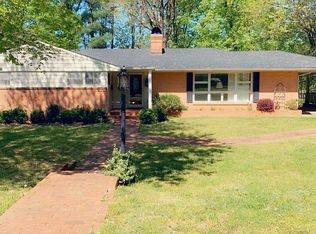 126 Pearson Dr, Morganton, NC 28655