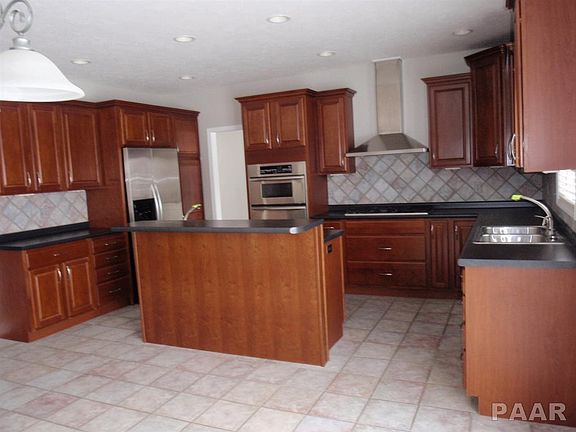 3rd image of 4116 SW Annbriar Dr