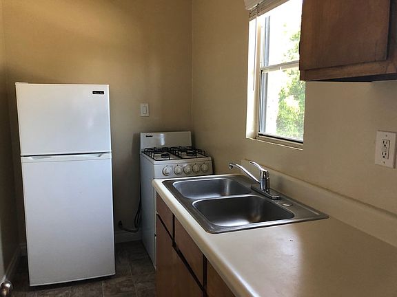 5th image of 2201-2205 Broadway #2203-5