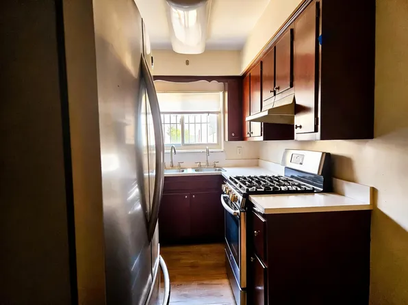 1224 East 9th Street image 1 of 6