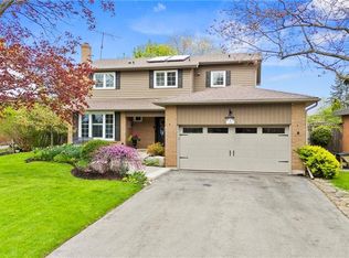 1189 Lambeth Rd, Oakville, ON L6H2C9