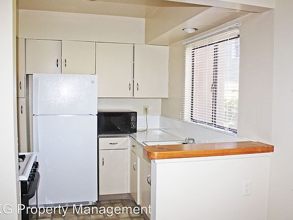 2nd image of 295 S Hudson Ave APT 14