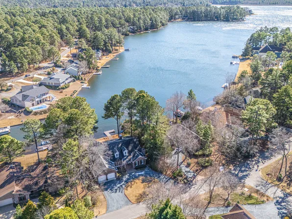 90 Lake Shore Drive, Pinehurst, NC 28374