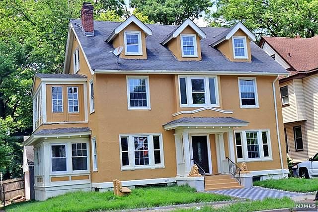 1st image of 813 S 11th St #815