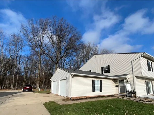8053 Independence Dr APT D, Mentor, OH 44060