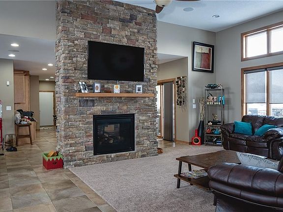5th image of 7320 Moonlight Dr